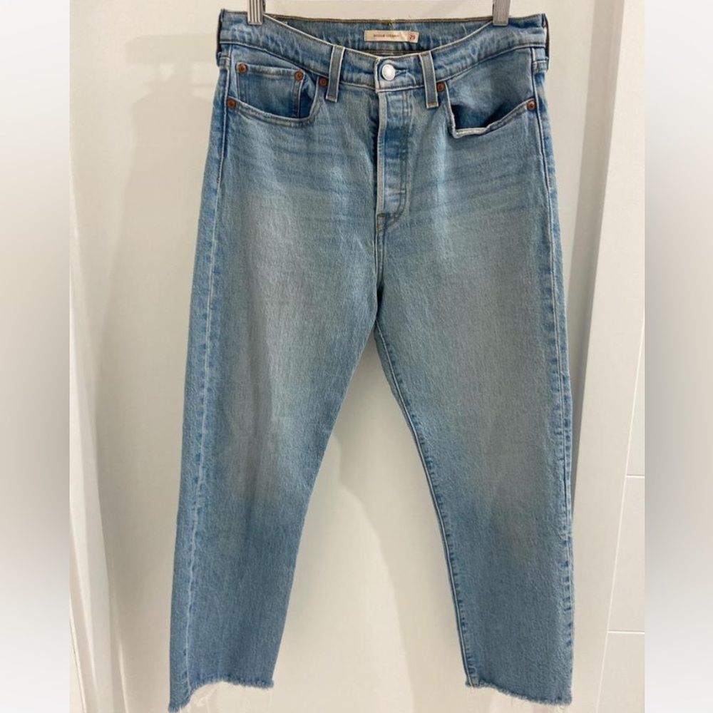 Levi’s Wedgie Straight Leg Jeans
